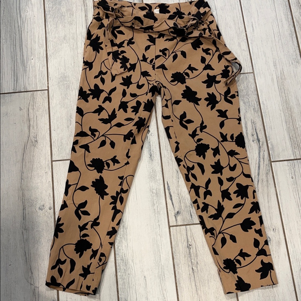 Jules & Leopold Tan and Black Floral Pants